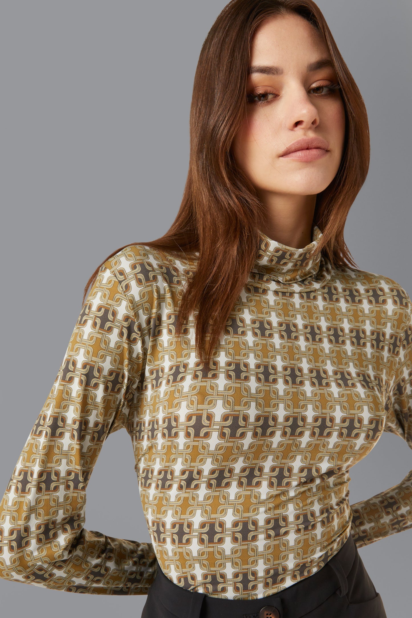 Shirty Caleide Turtleneck Lady