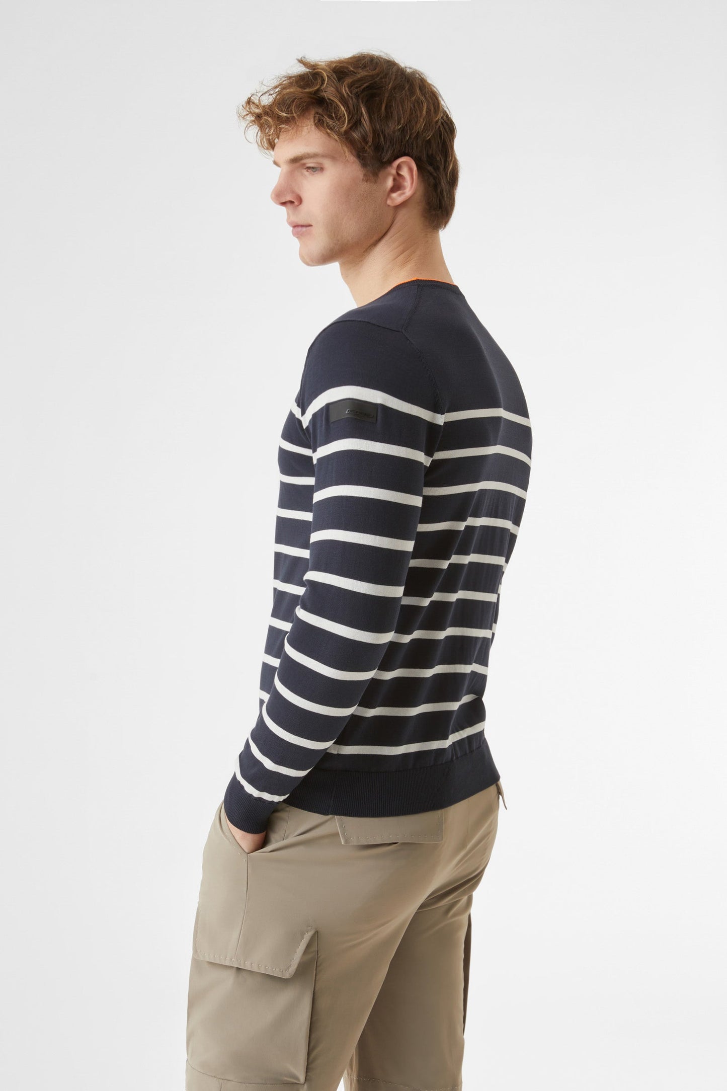 Knit Stripe Round