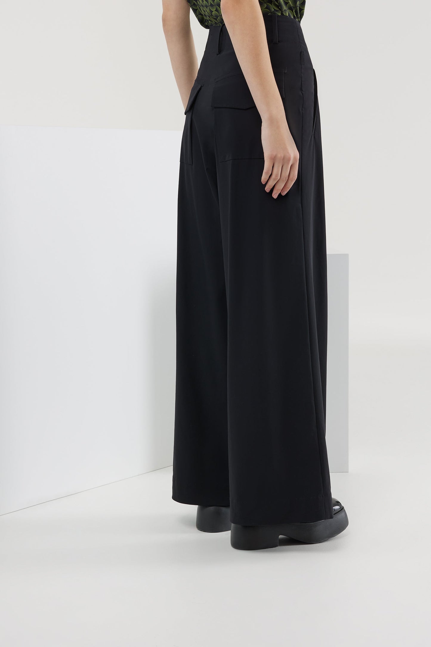 Pant Revo Pago Wom