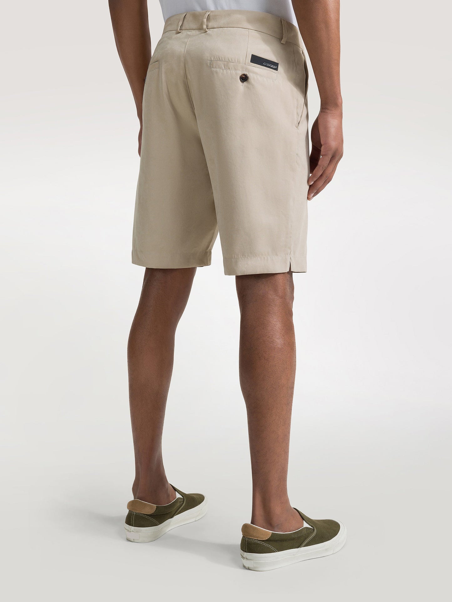 New Walk Shino Short