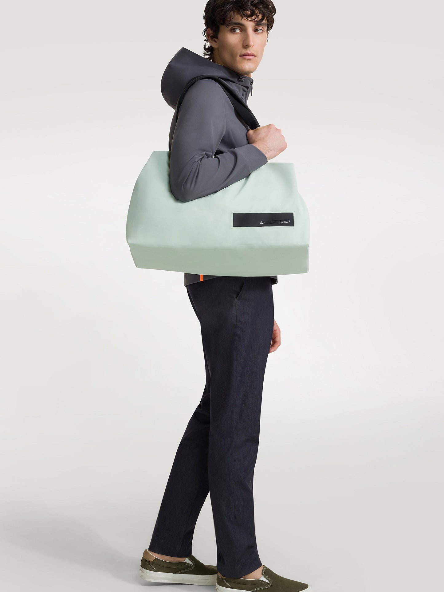 Techno Revo Trip Bag