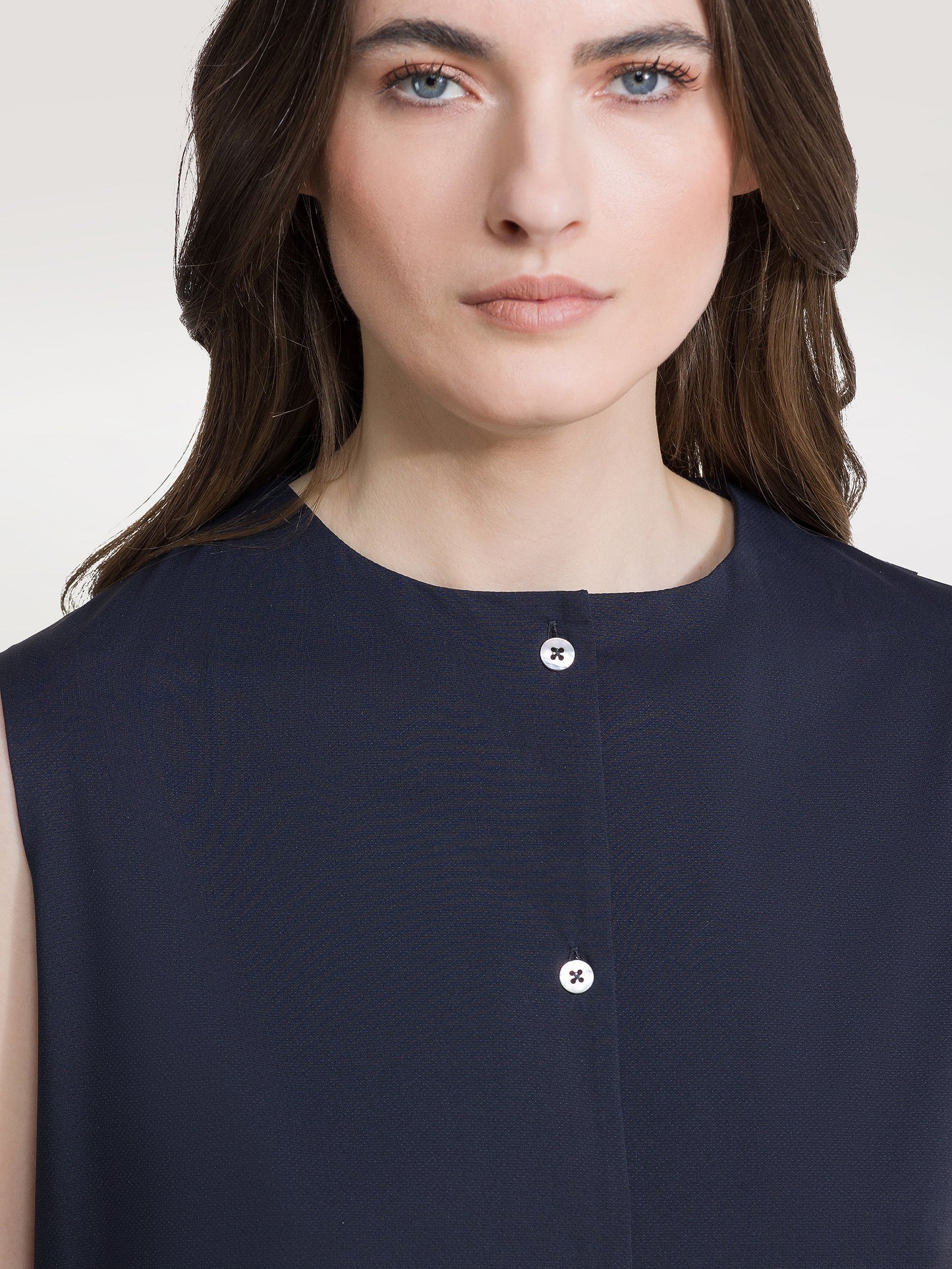 Oxford Sleeveless Wom Shirt