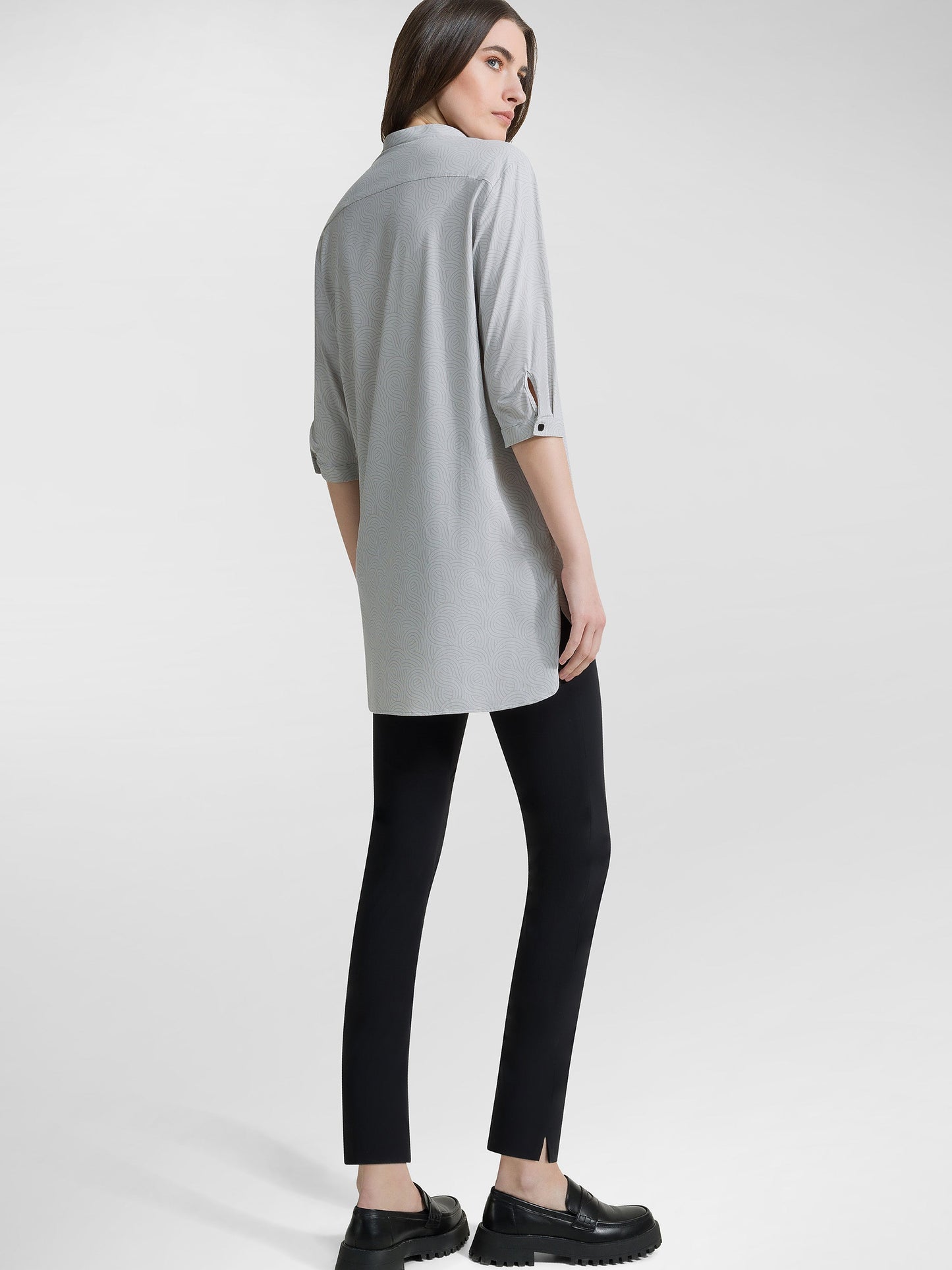 Hand Kor Wom Shirt