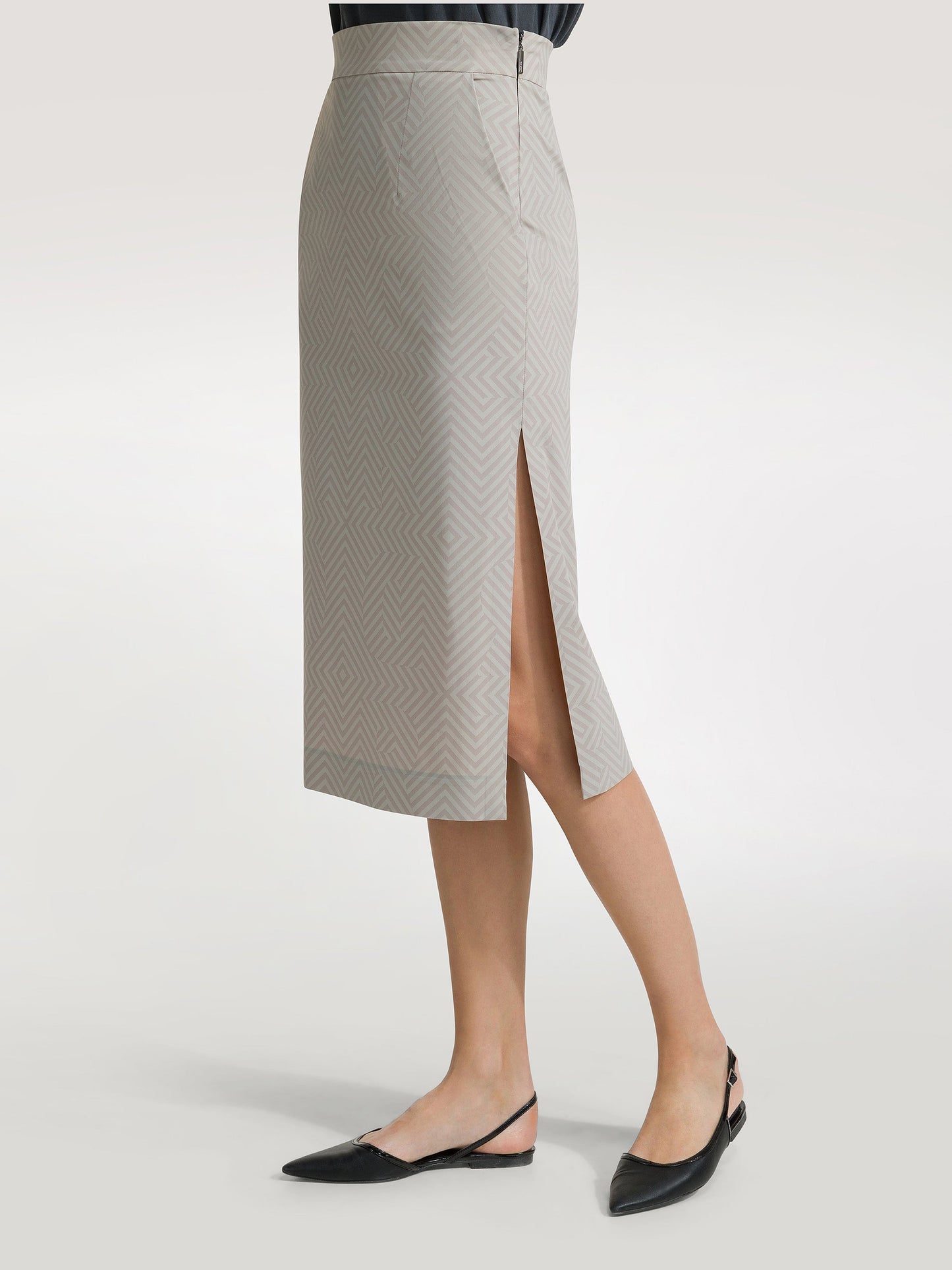 Razzle Dazzle Vent Wom Skirt
