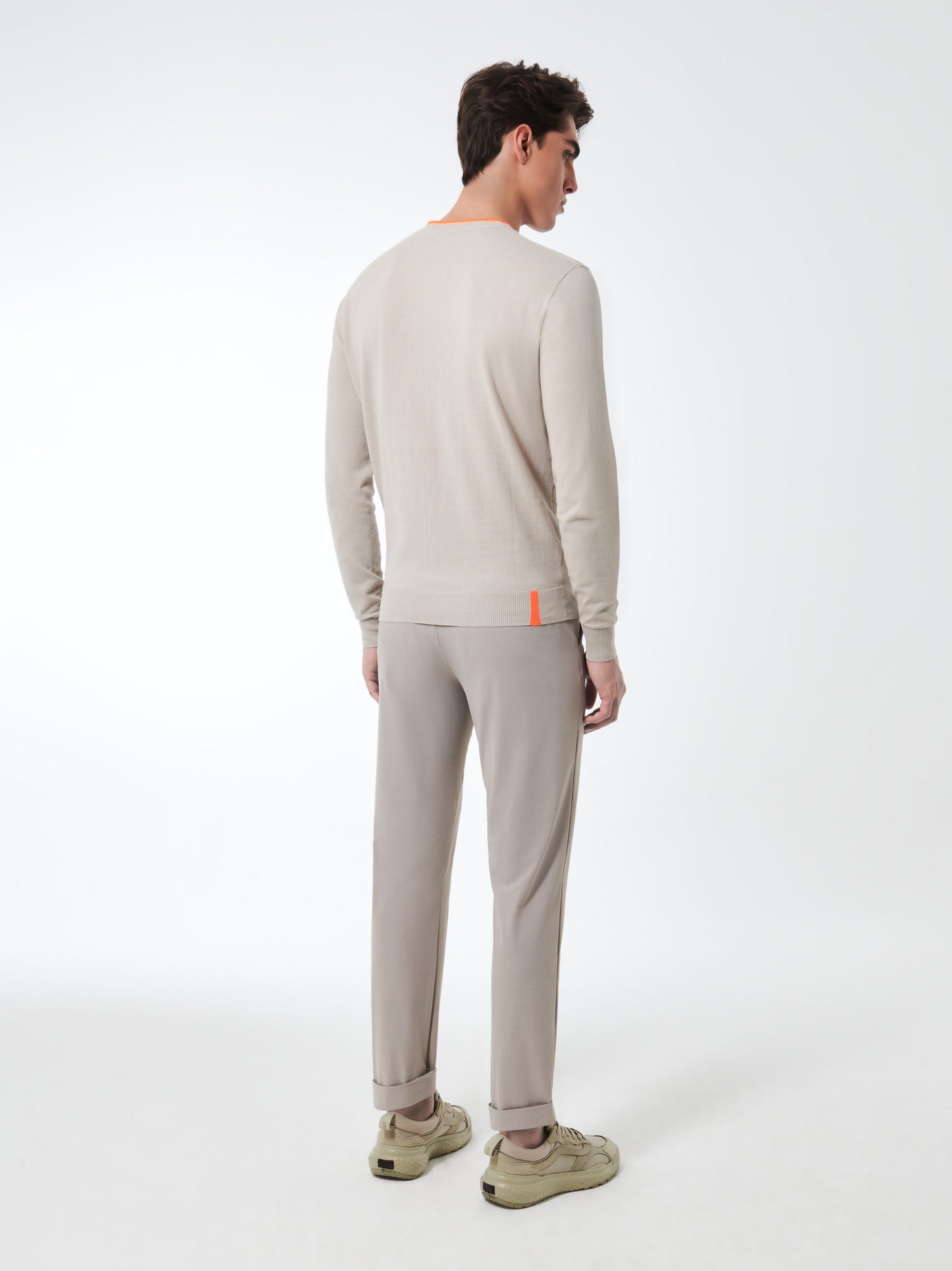 Macro Round Knit