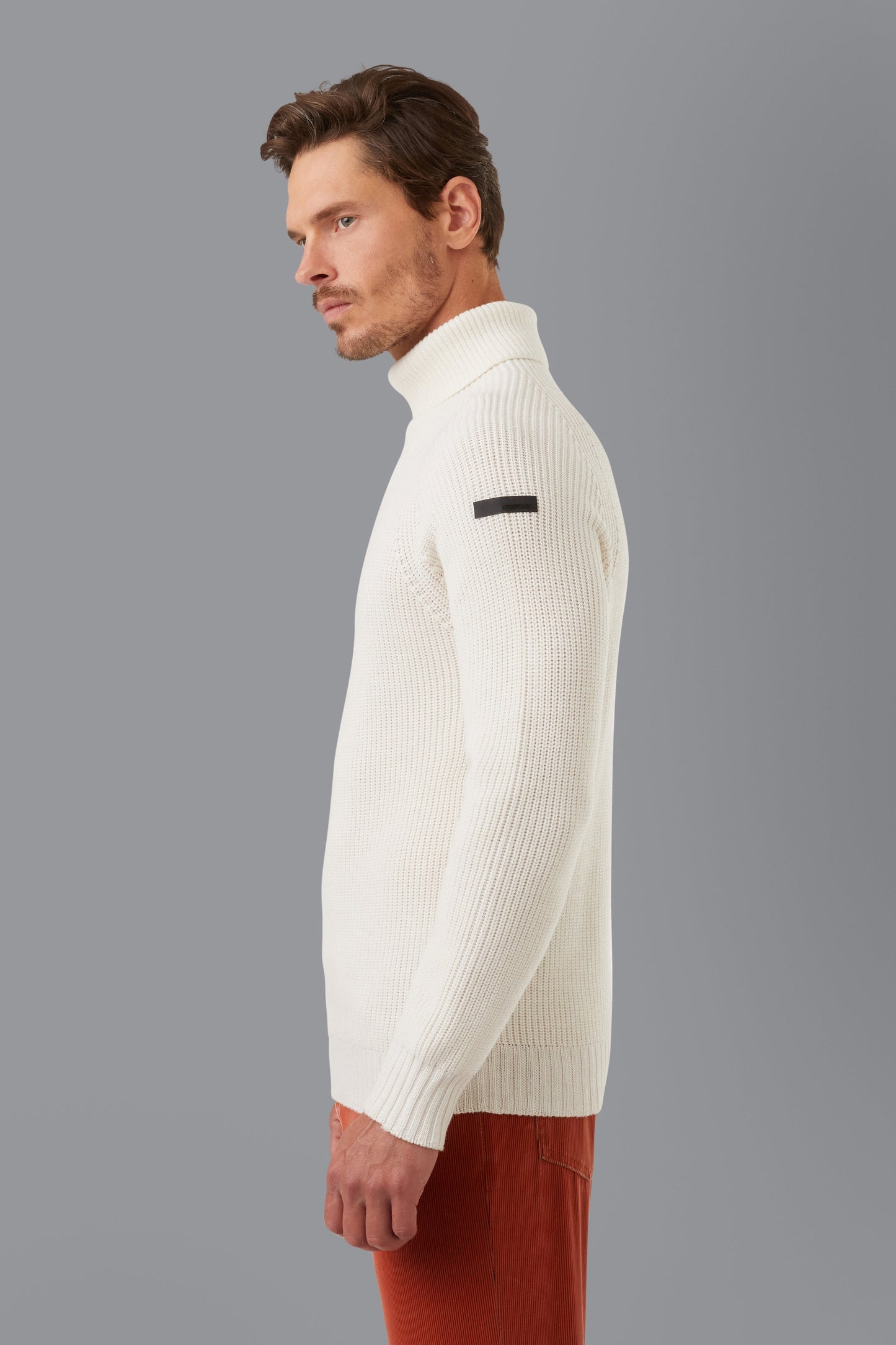 Knit Woolproof Uncut Turtleneck