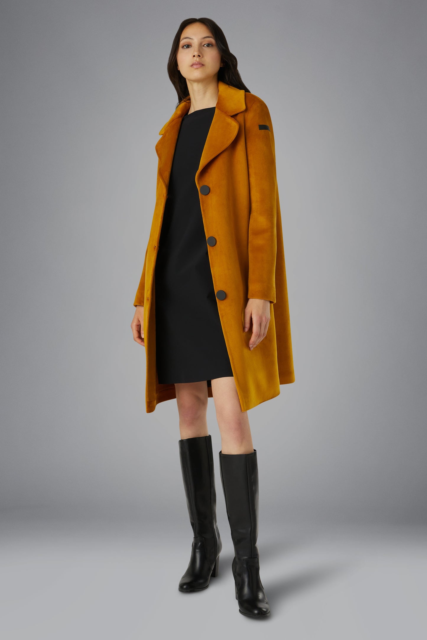 Jkt Velvet Neo Coat Over Lady