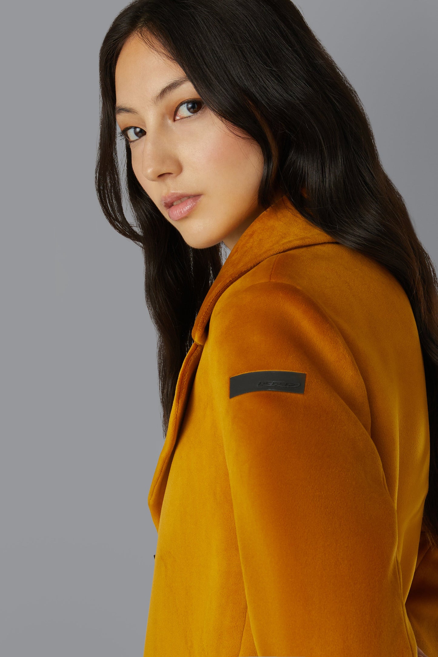 Jkt Velvet Neo Coat Over Lady