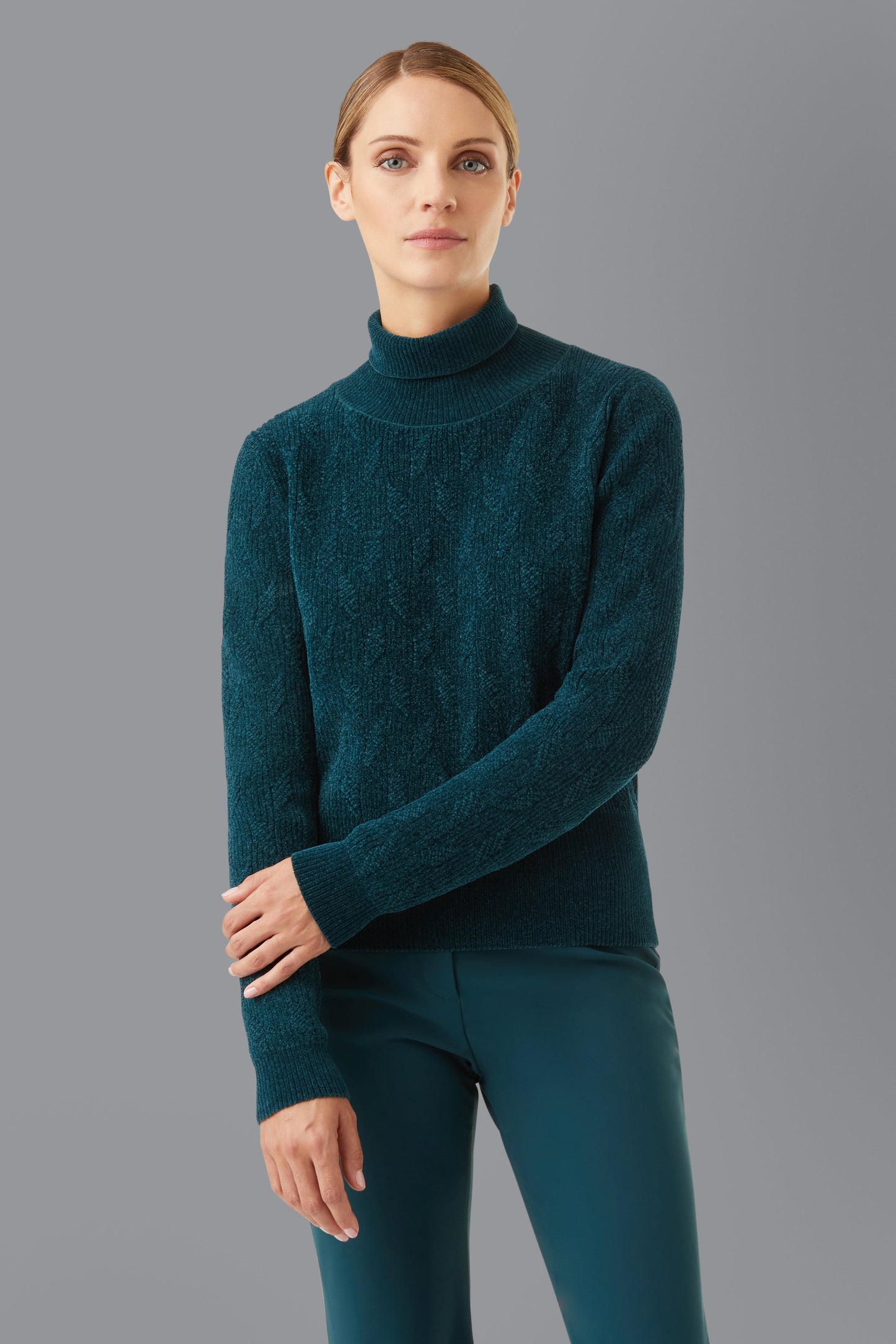 Knit Velvet Turtleneck Lady