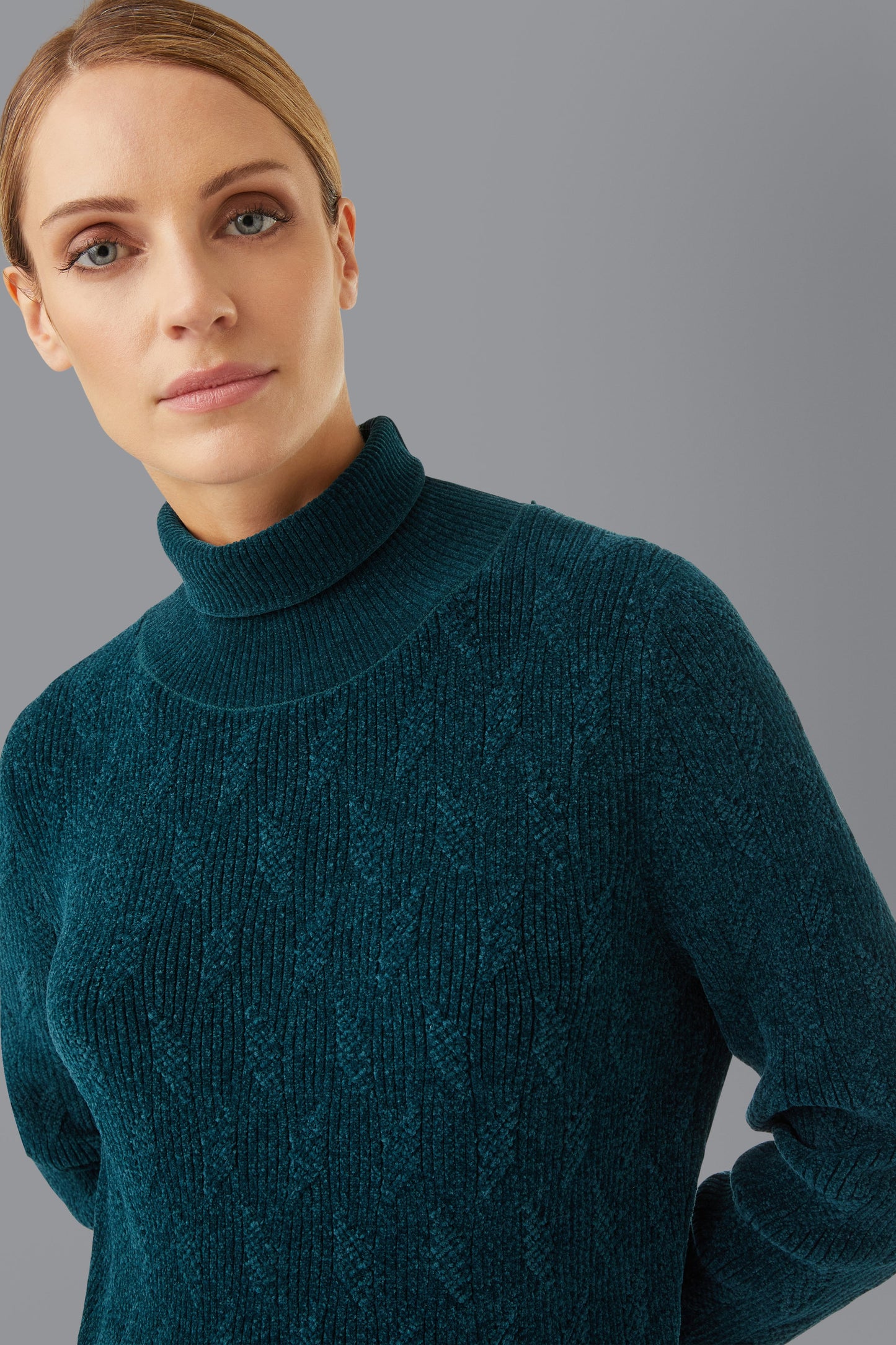 Knit Velvet Turtleneck Lady