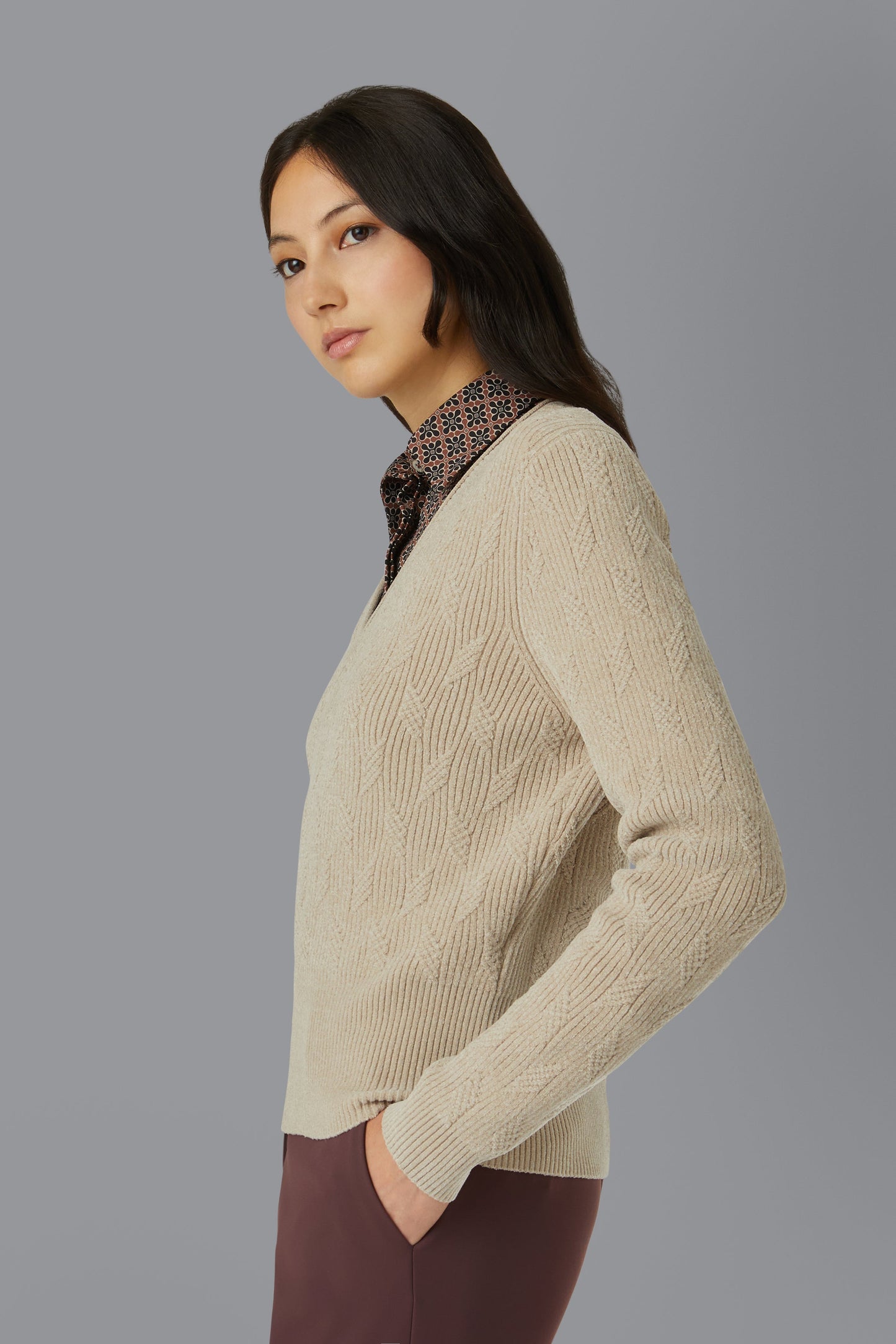 Knit Velvet V-Neck Lady