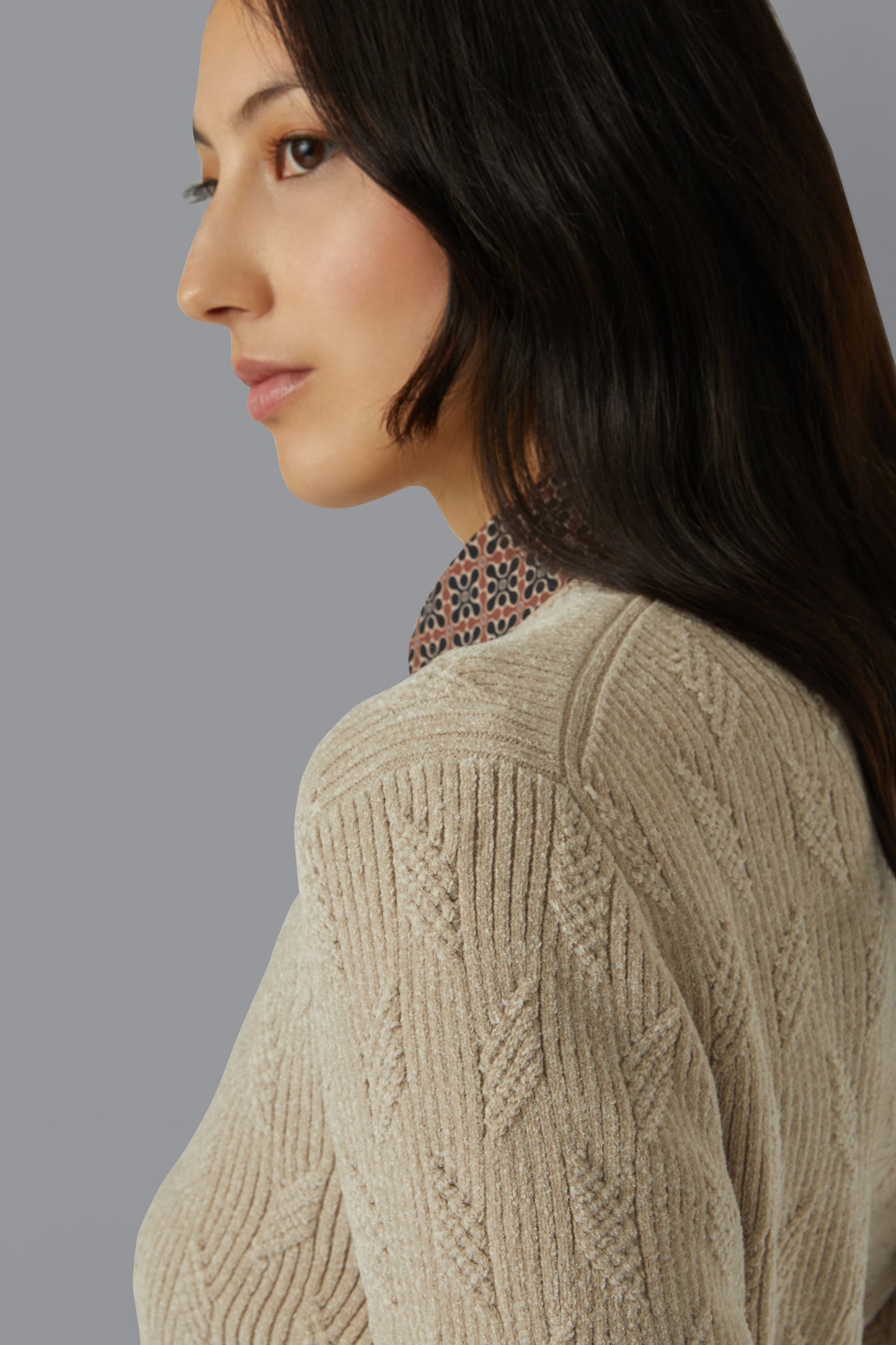 Knit Velvet V-Neck Lady