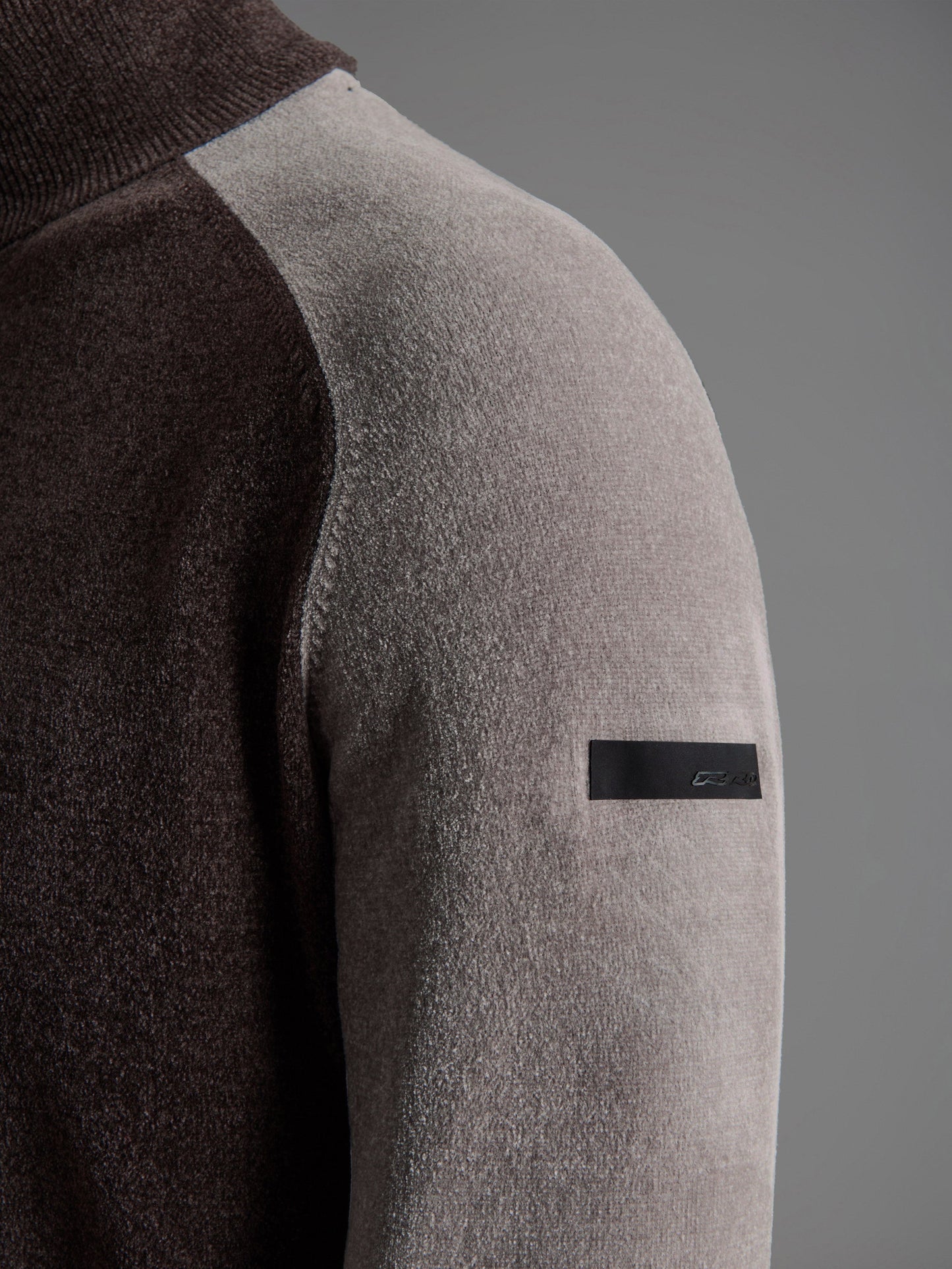 Velvet Block Sleeve Turtleneck Knit