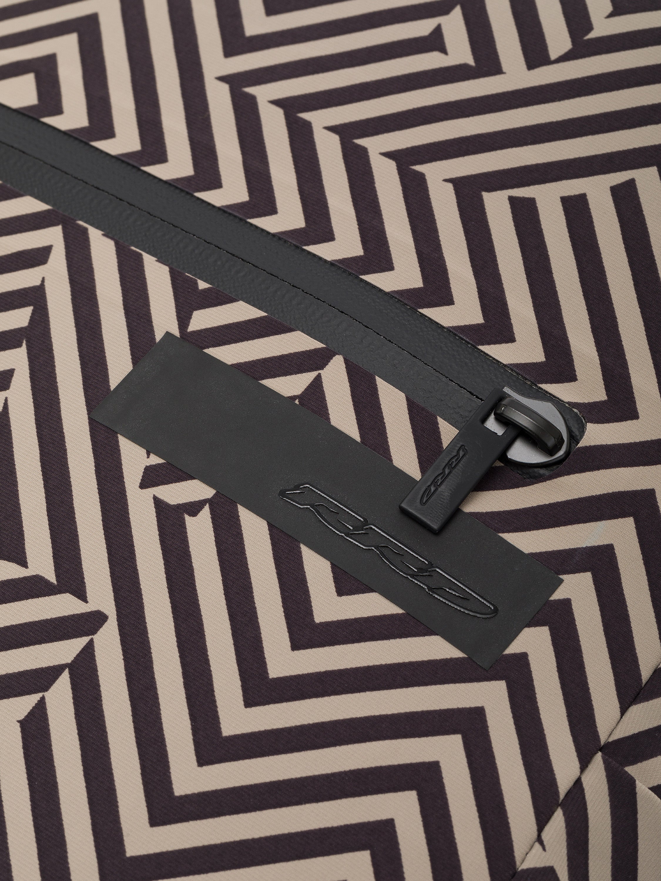 Razzle Dazzle Daily Bag
