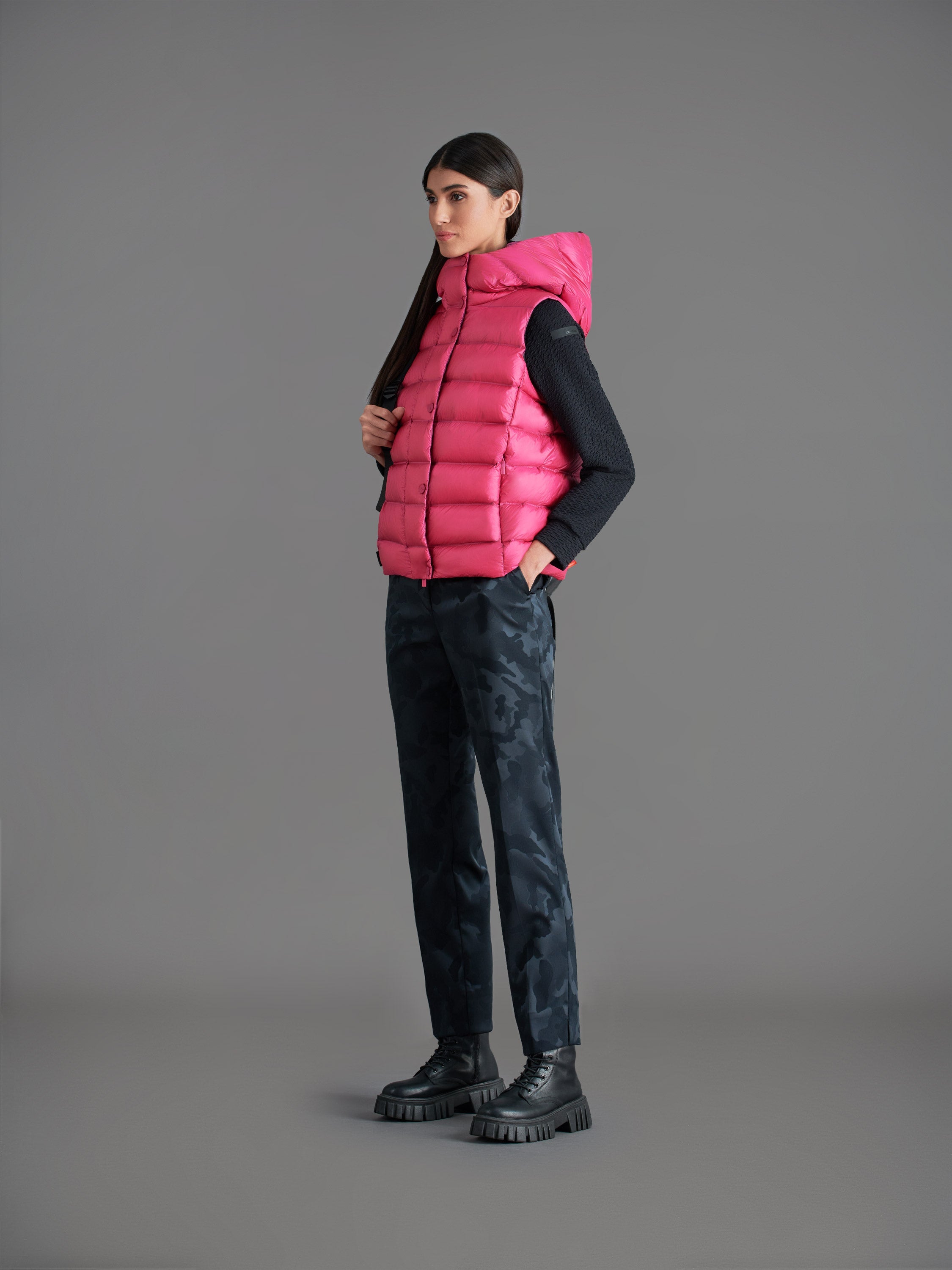Superrduck! Sleeveless Hood Wom Jkt