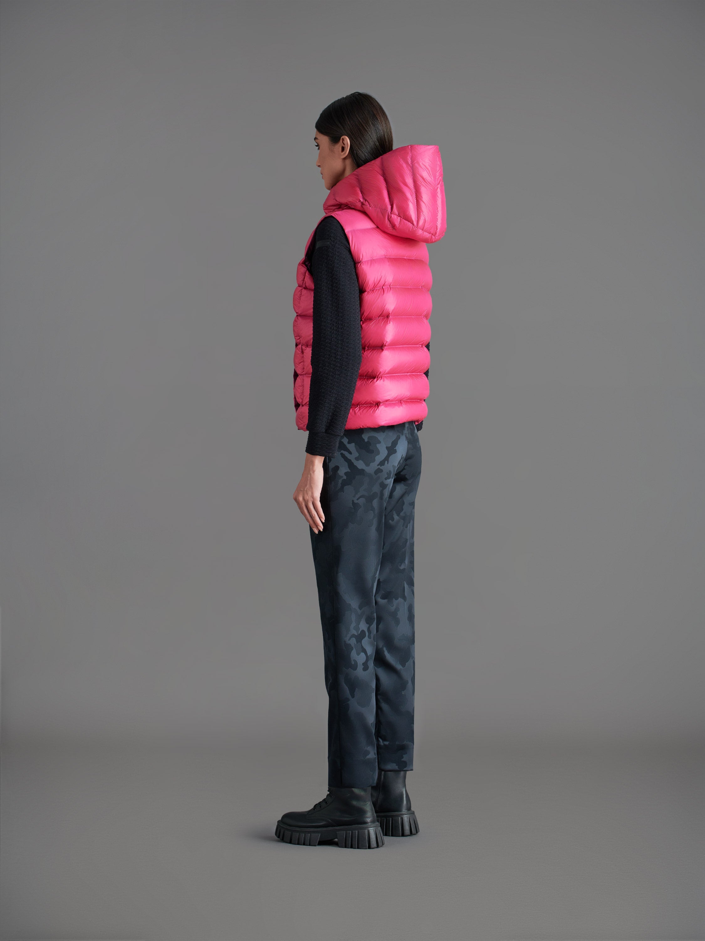 Superrduck! Sleeveless Hood Wom Jkt