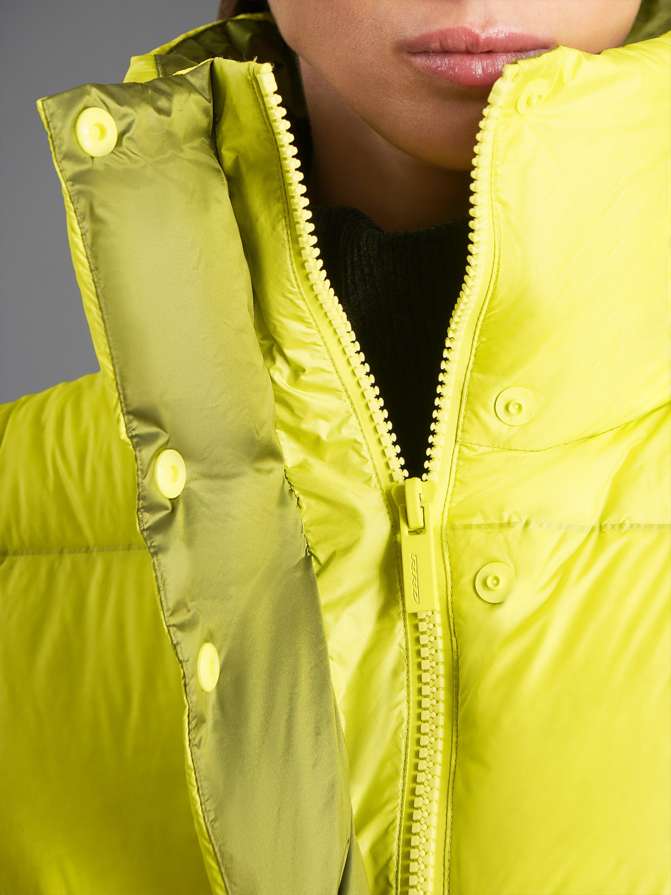 Superrduck! Sleeveless Wom Jkt