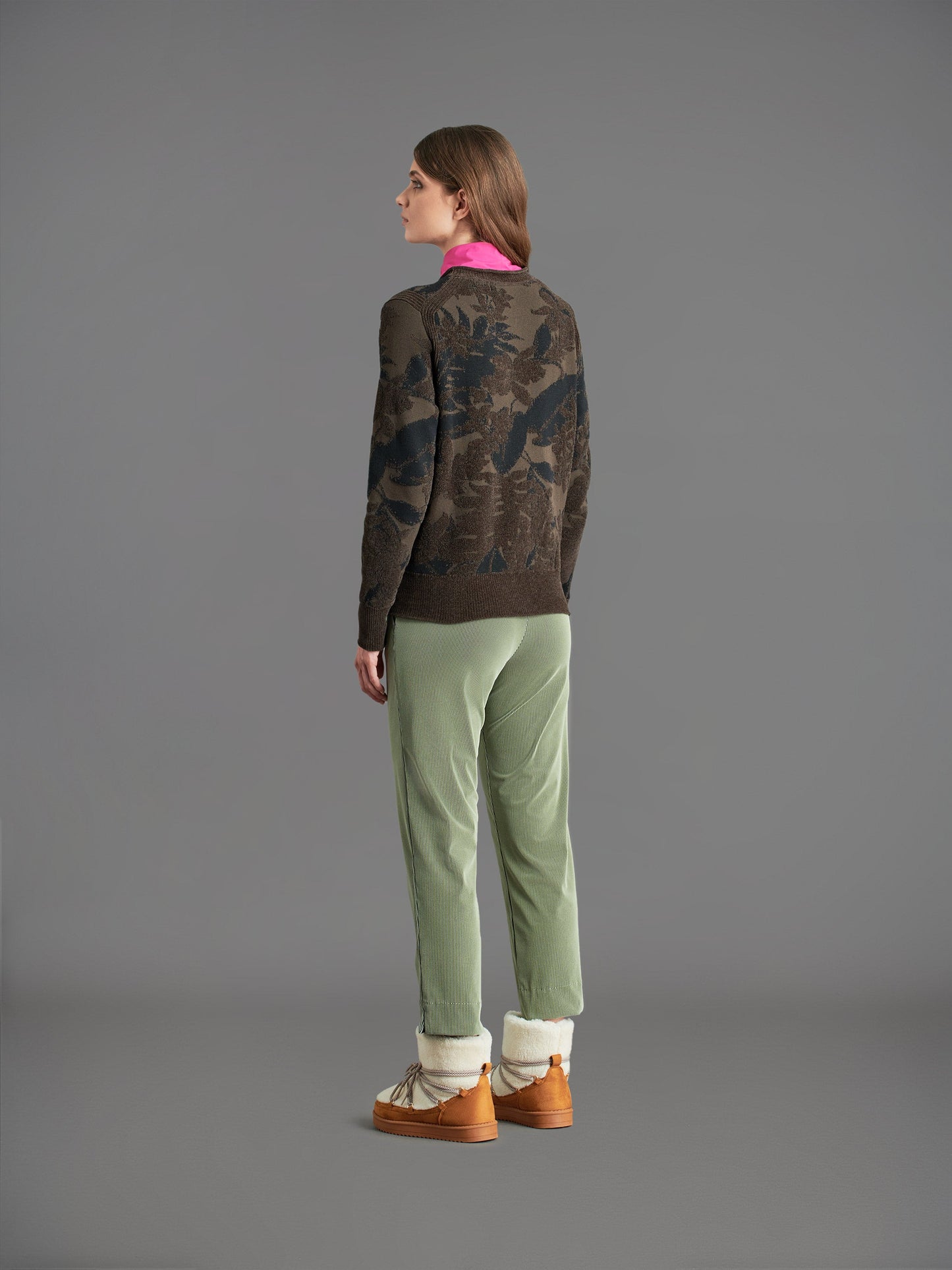 Velvet Dama Round Wom Knit