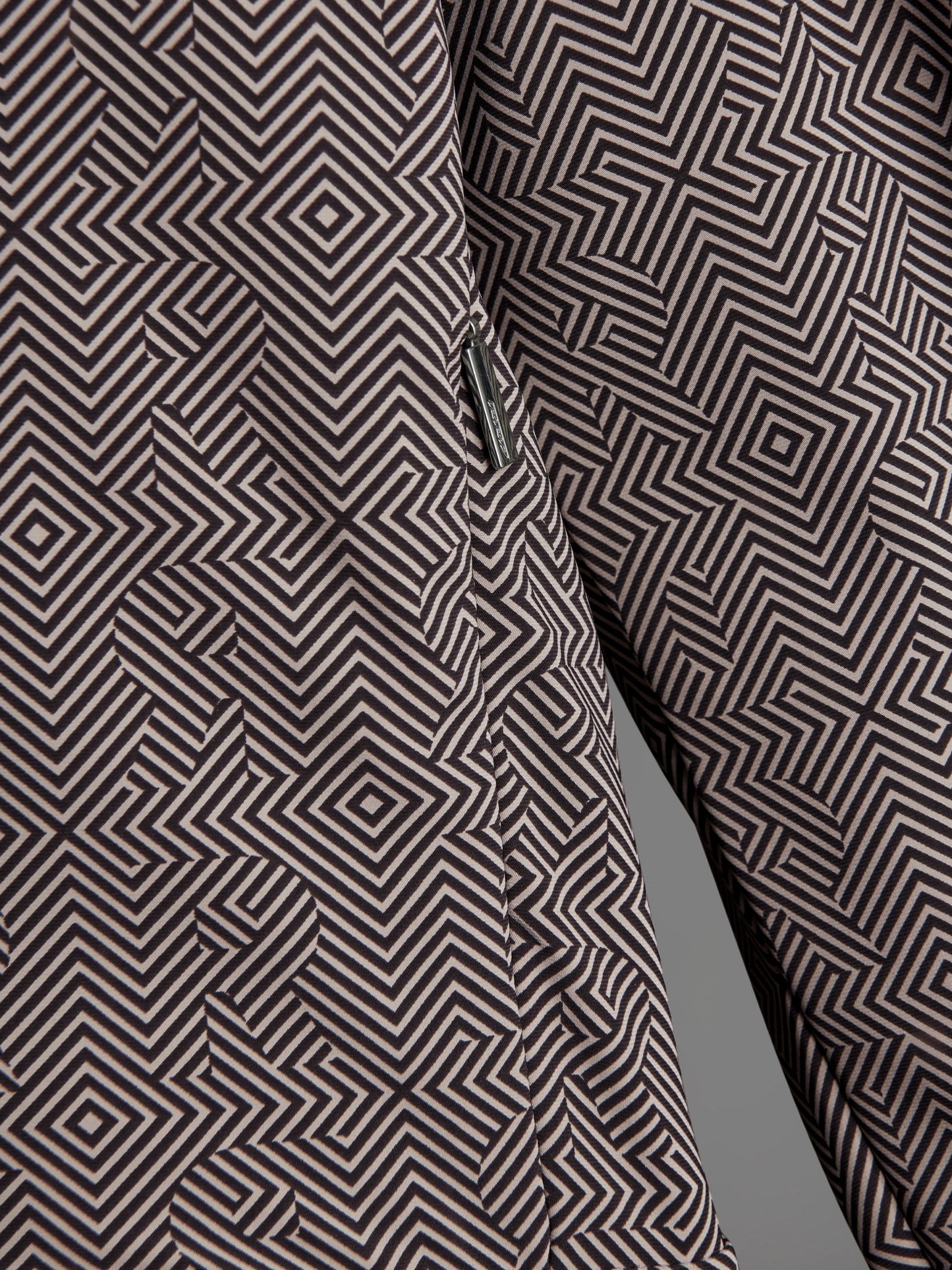 Razzle Dazzle Zip Wom Fleece