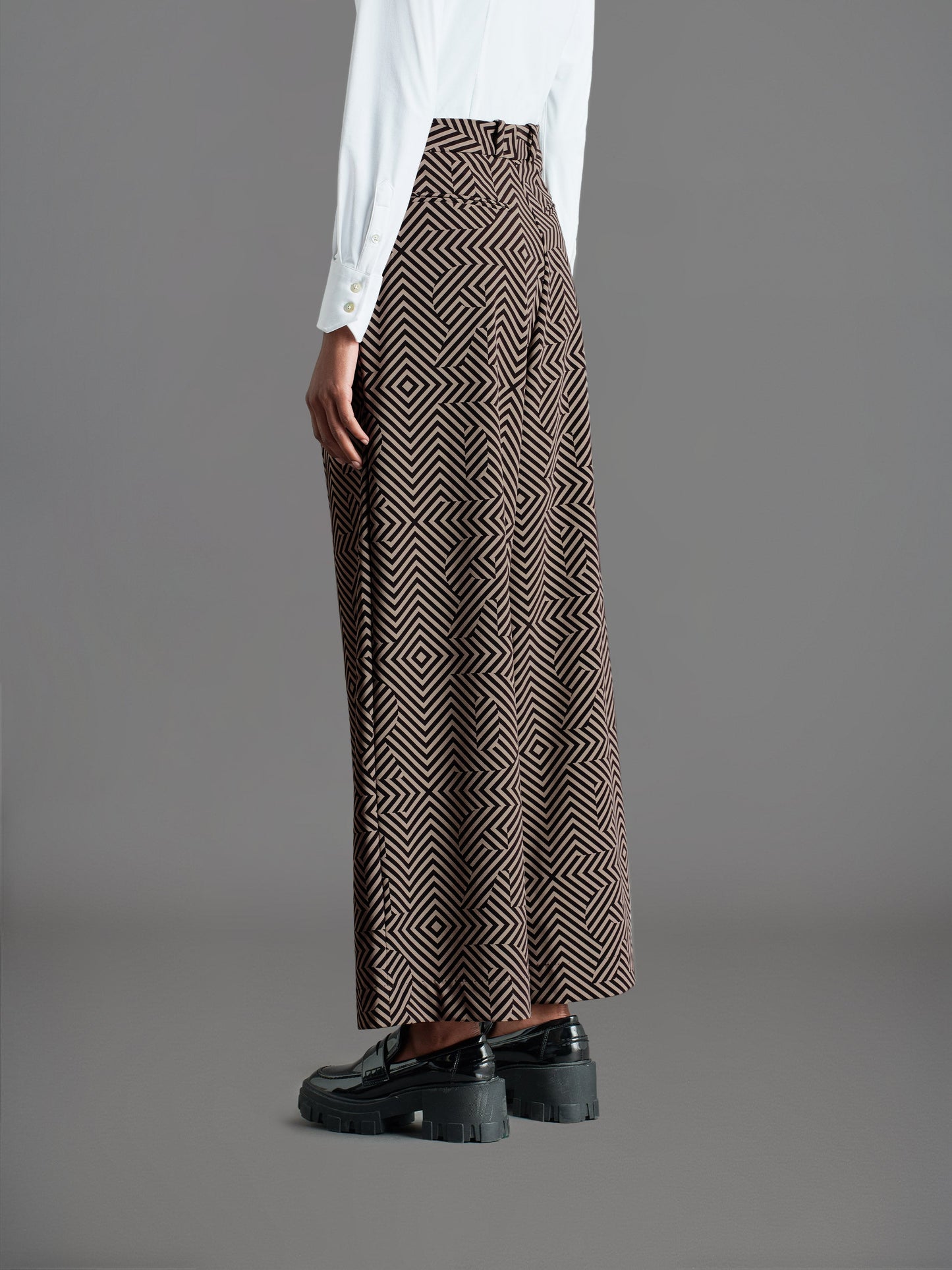 Razzle Dazzle Straight Wom Pant
