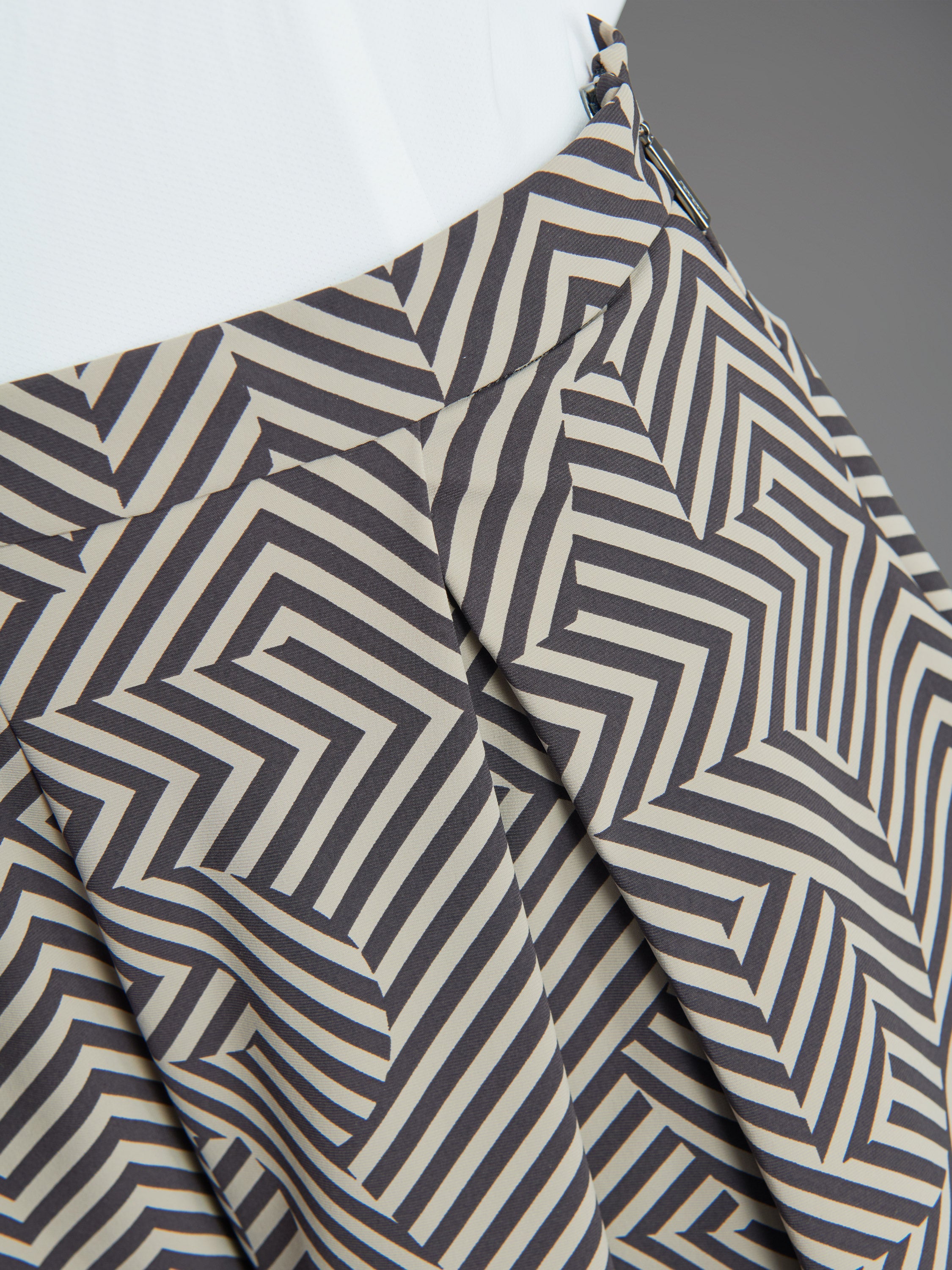 Razzle Dazzle Gopa Wom Skirt