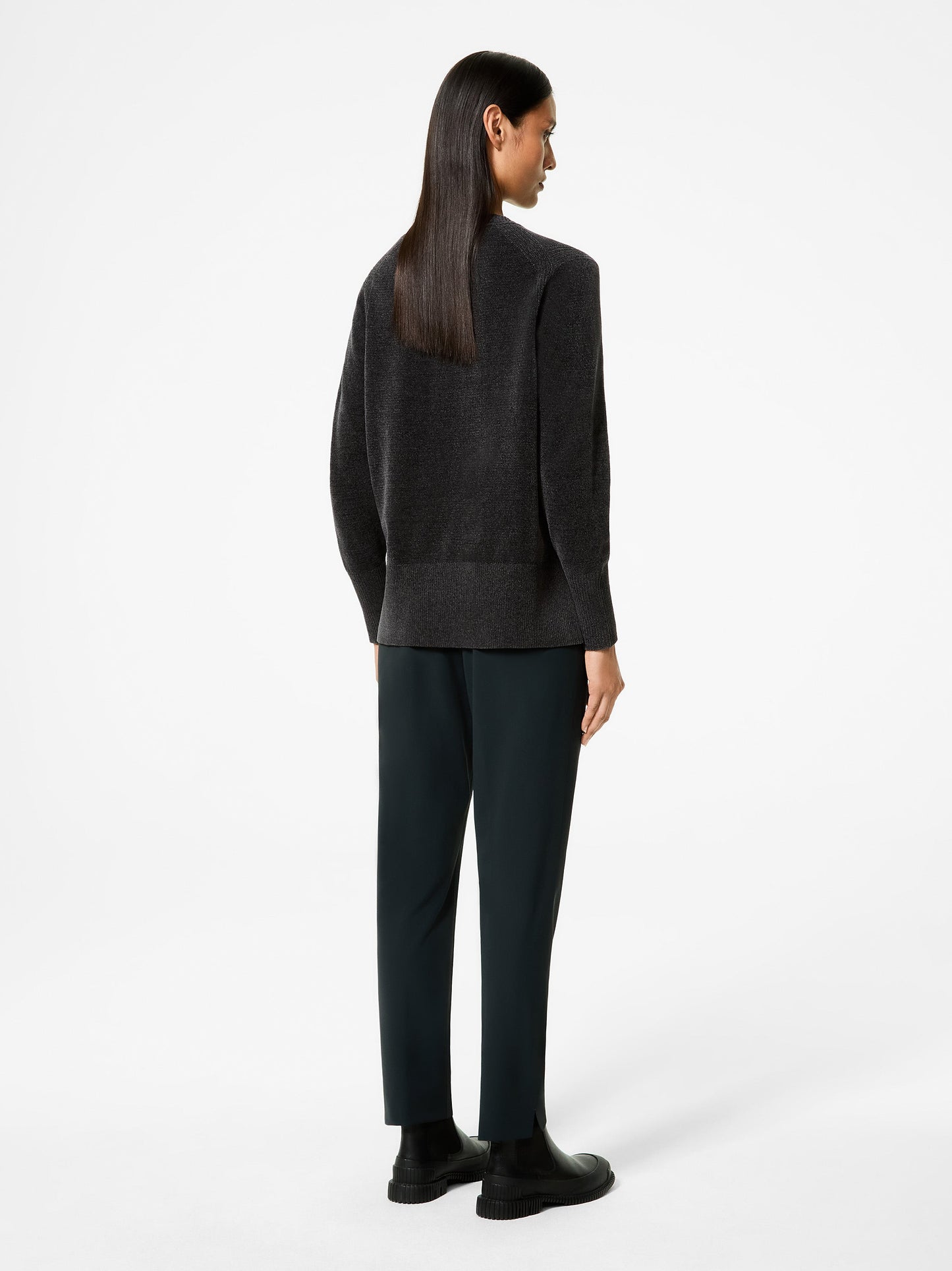 Velvet Vent Round Wom Knit